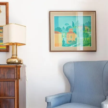 Apartment Plum Guide - Rolling Jade *
